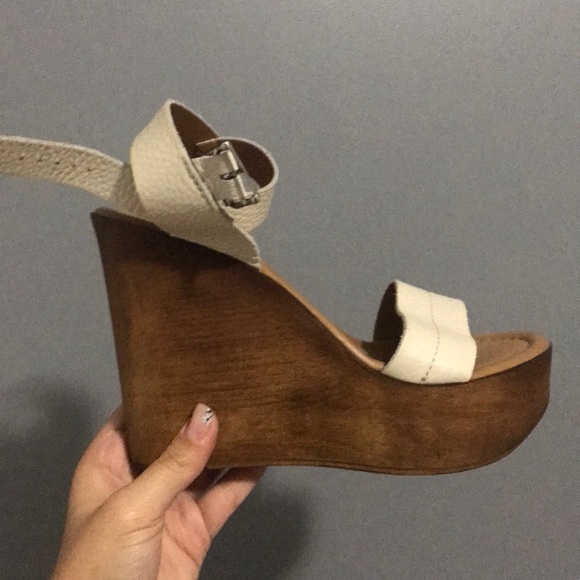 Steve Madden Wedges - Picture 2 of 3